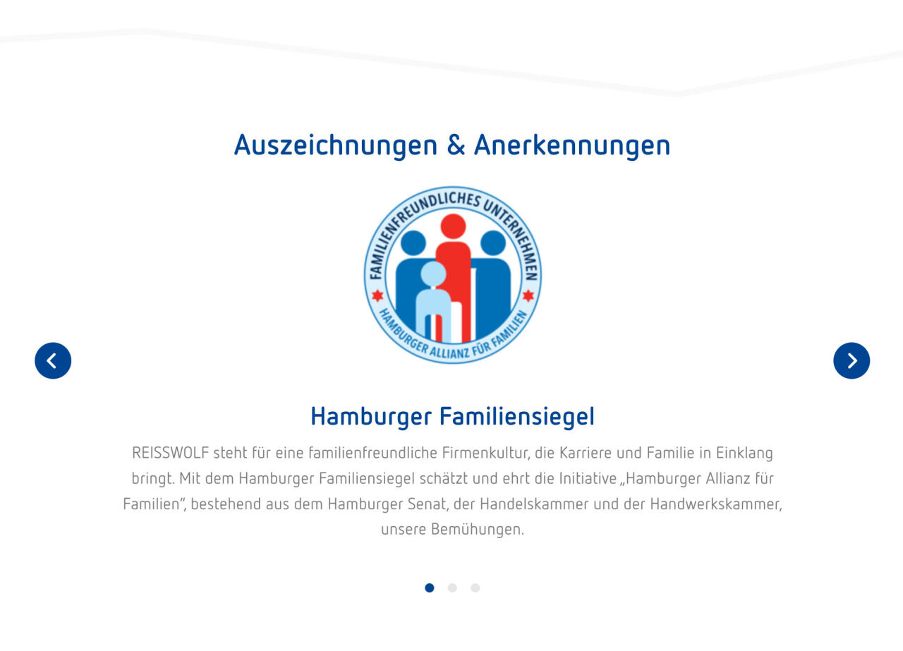 Hamburger Familiensiegel-Logo – zentriert auf weißem Hintergrund, darunter Titel, erläuternder Absatz und runde Pfeil-Buttons links und rechts als Navigation. Text im Bild: Auszeichnungen & Anerkennungen; FAMILIENFREUNDLICHES UNTERNEHMEN – HAMBURGER ALLIANZ FÜR FAMILIEN (im Logo); Hamburger Familiensiegel; REISSWOLF steht für eine familienfreundliche Firmenkultur, die Karriere und Familie in Einklang bringt. Mit dem Hamburger Familiensiegel schätzt und ehrt die Initiative „Hamburger Allianz für Familien“, bestehend aus dem Hamburger Senat, der Handelskammer und der Handwerkskammer, unsere Bemühungen.